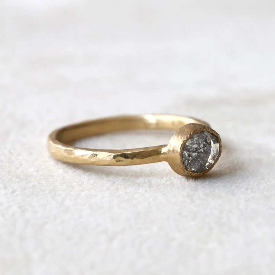 0.83ct Salt & Pepper diamond ring