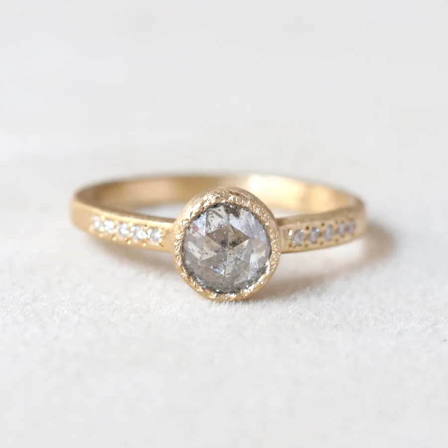 0.94ct salt & pepper diamond ring