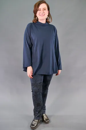 1572 Cowl Cafe Tee-Lux-U