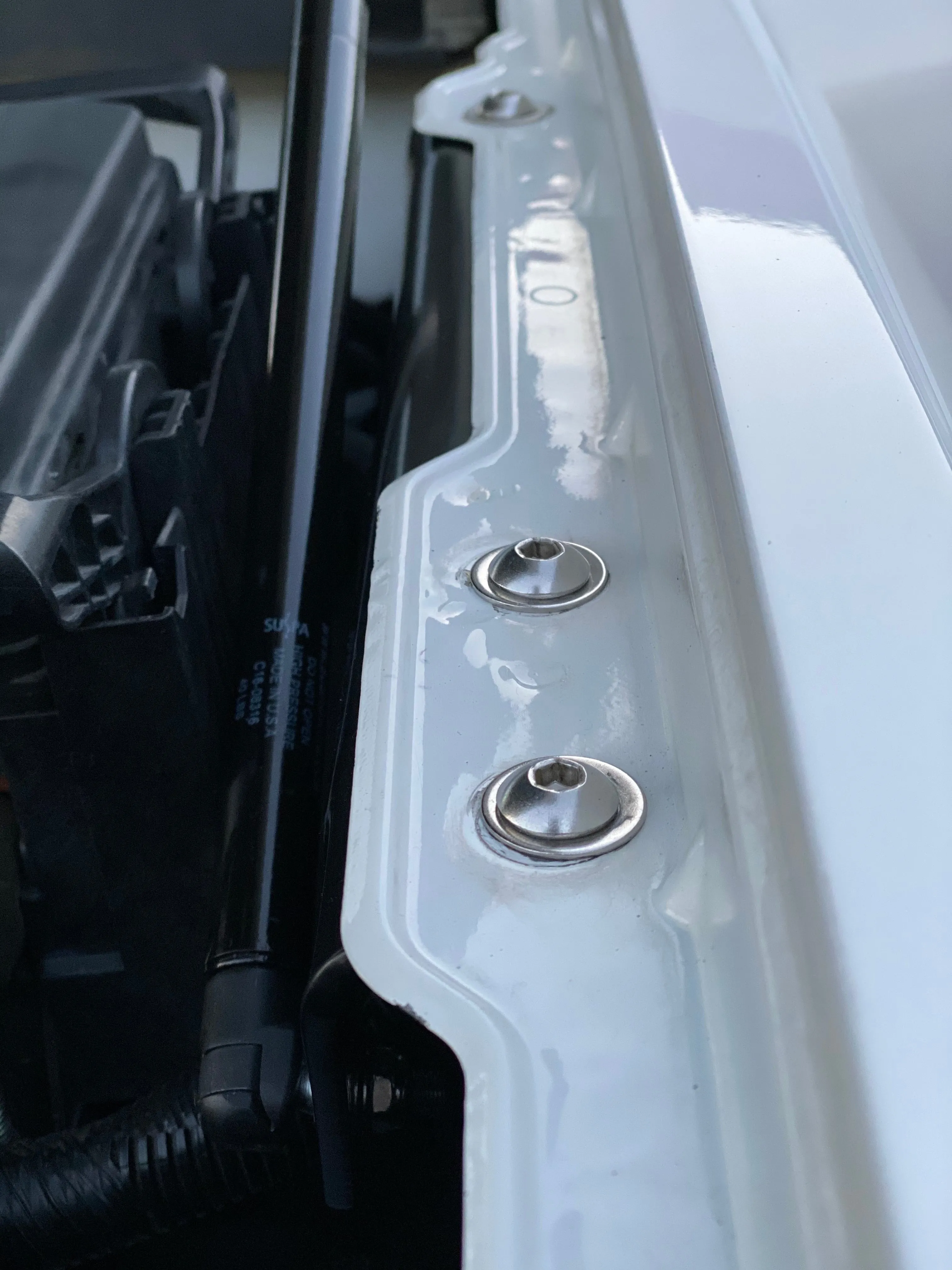 2008-2018 Silverado/Sierra Hood Strut Kit