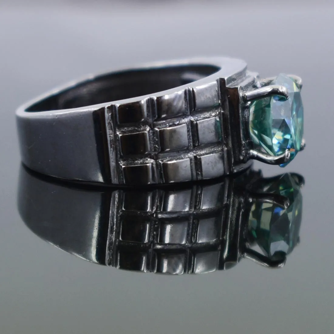 2.50 Ct Certified Blue Diamond Solitaire Men's Band Ring In Black Gold. Great Brilliance & Excellent Cut