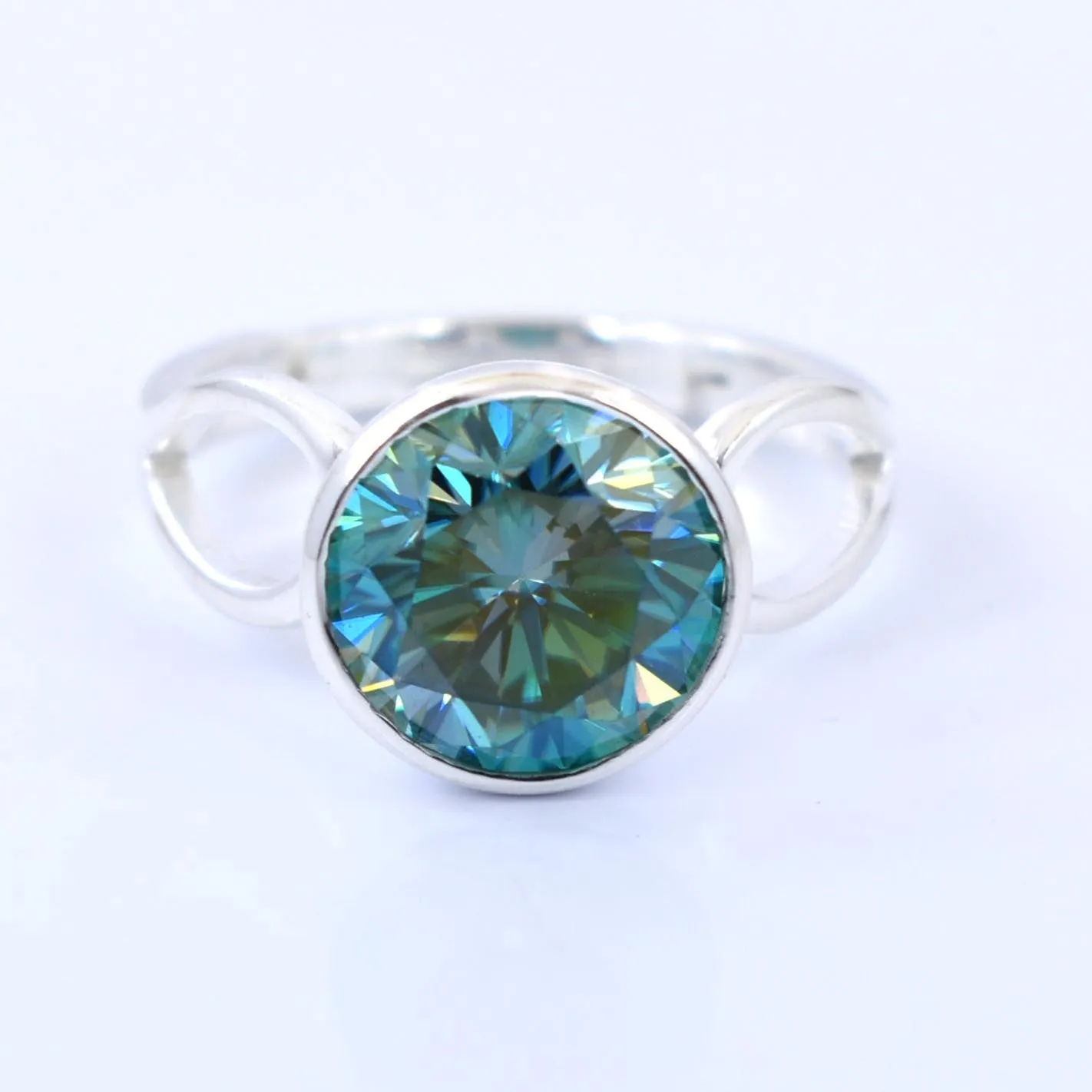 4.50 Ct AAA Certified Beautiful Blue Diamond Solitaire Ring in 925 Silver, Latest Collection and Great Sparkle