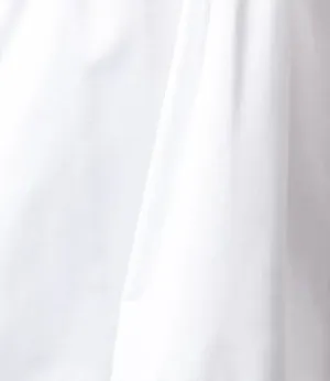 8008 - Cozy satin Romantic gown