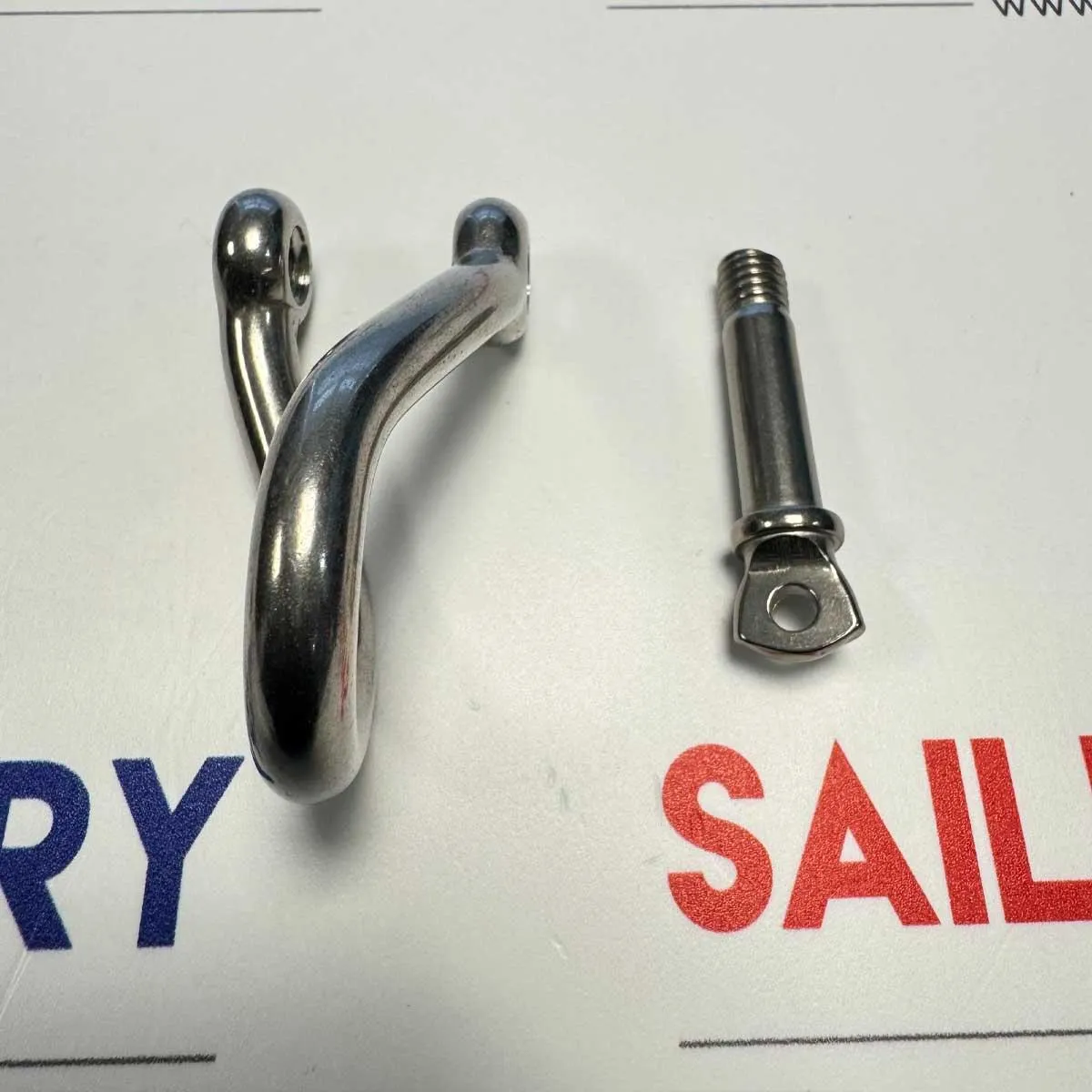 8mm Stainless Steel Twisted D Shackle