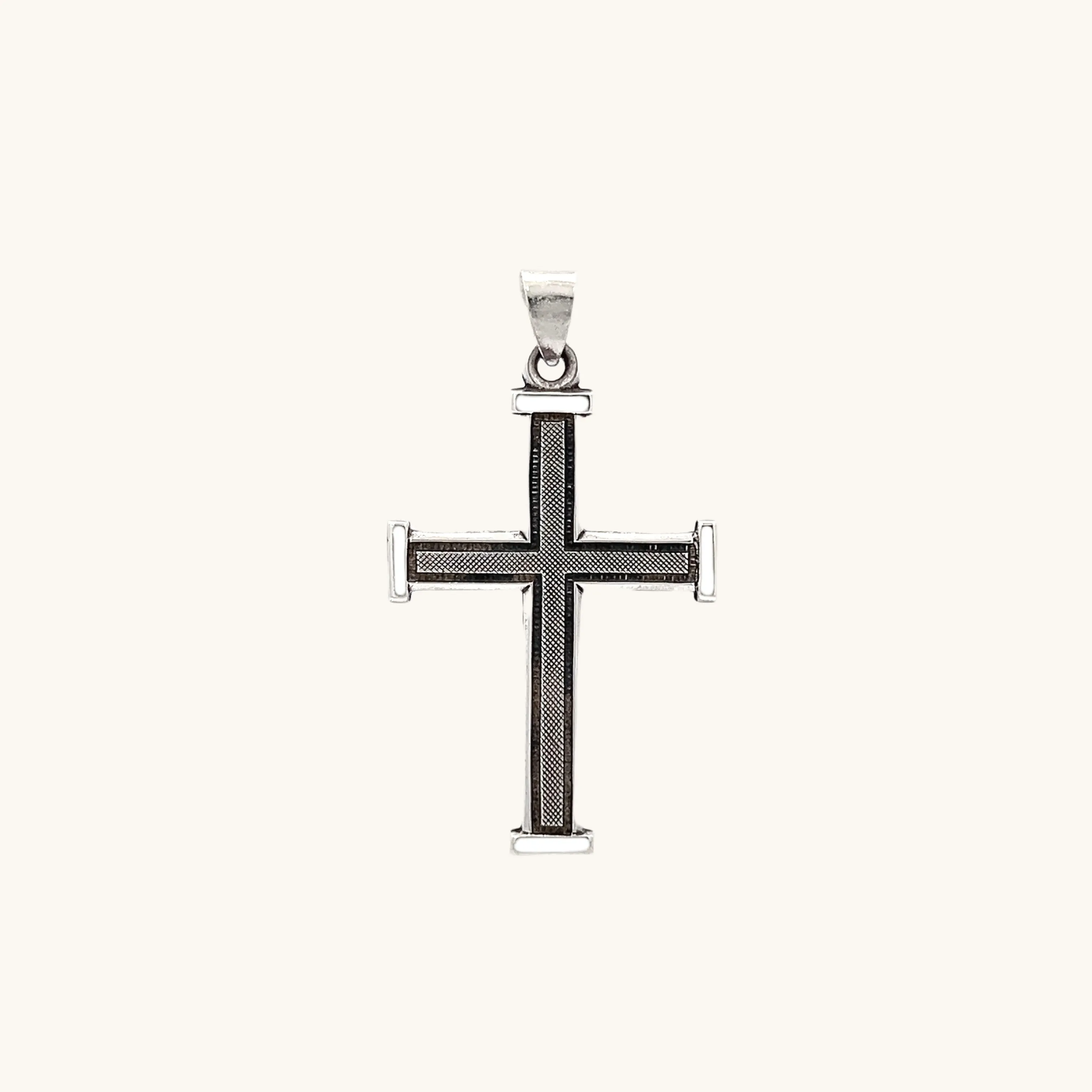 925 STERLING SILVER TEXTURED SQUARED EDGE CROSS PENDANT