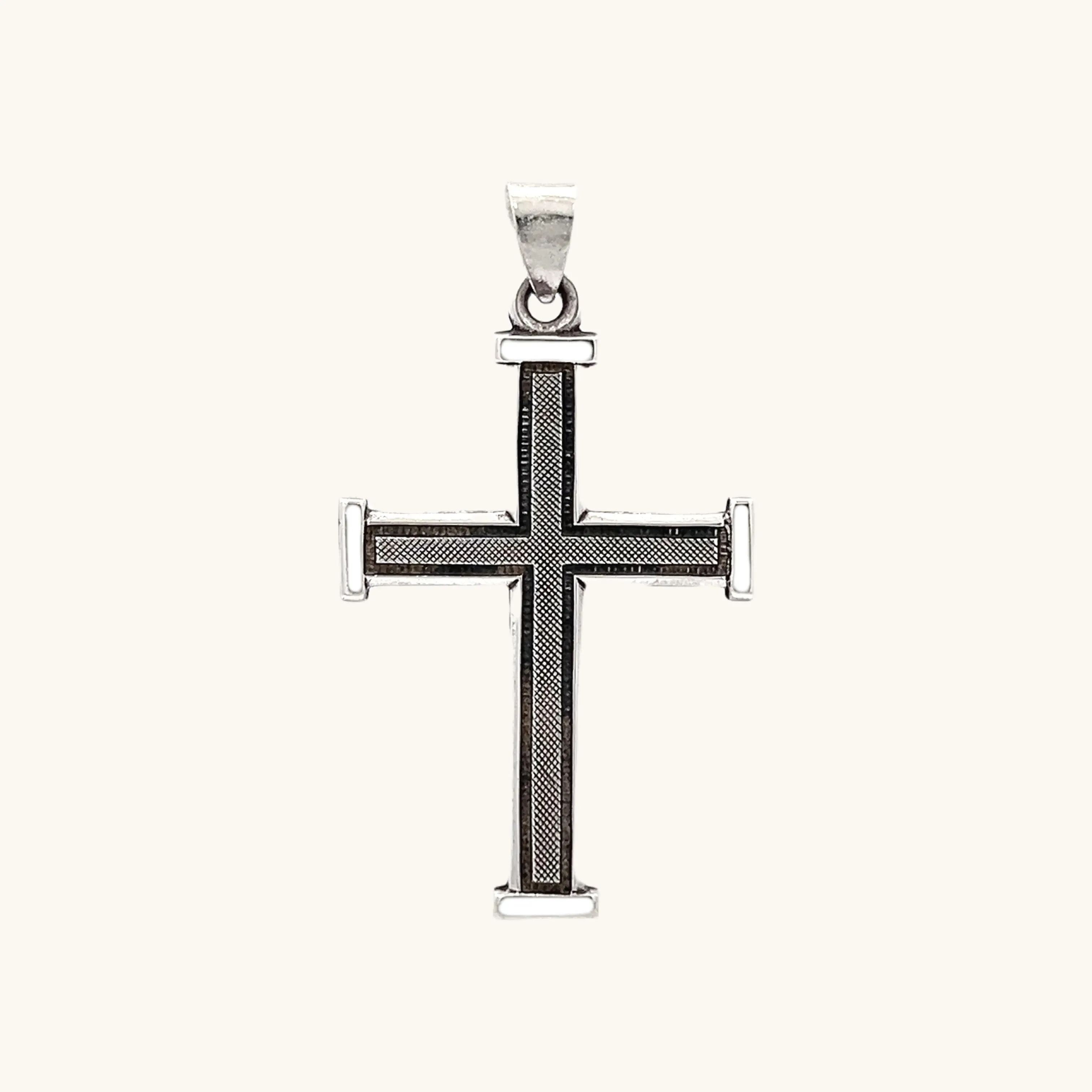 925 STERLING SILVER TEXTURED SQUARED EDGE CROSS PENDANT