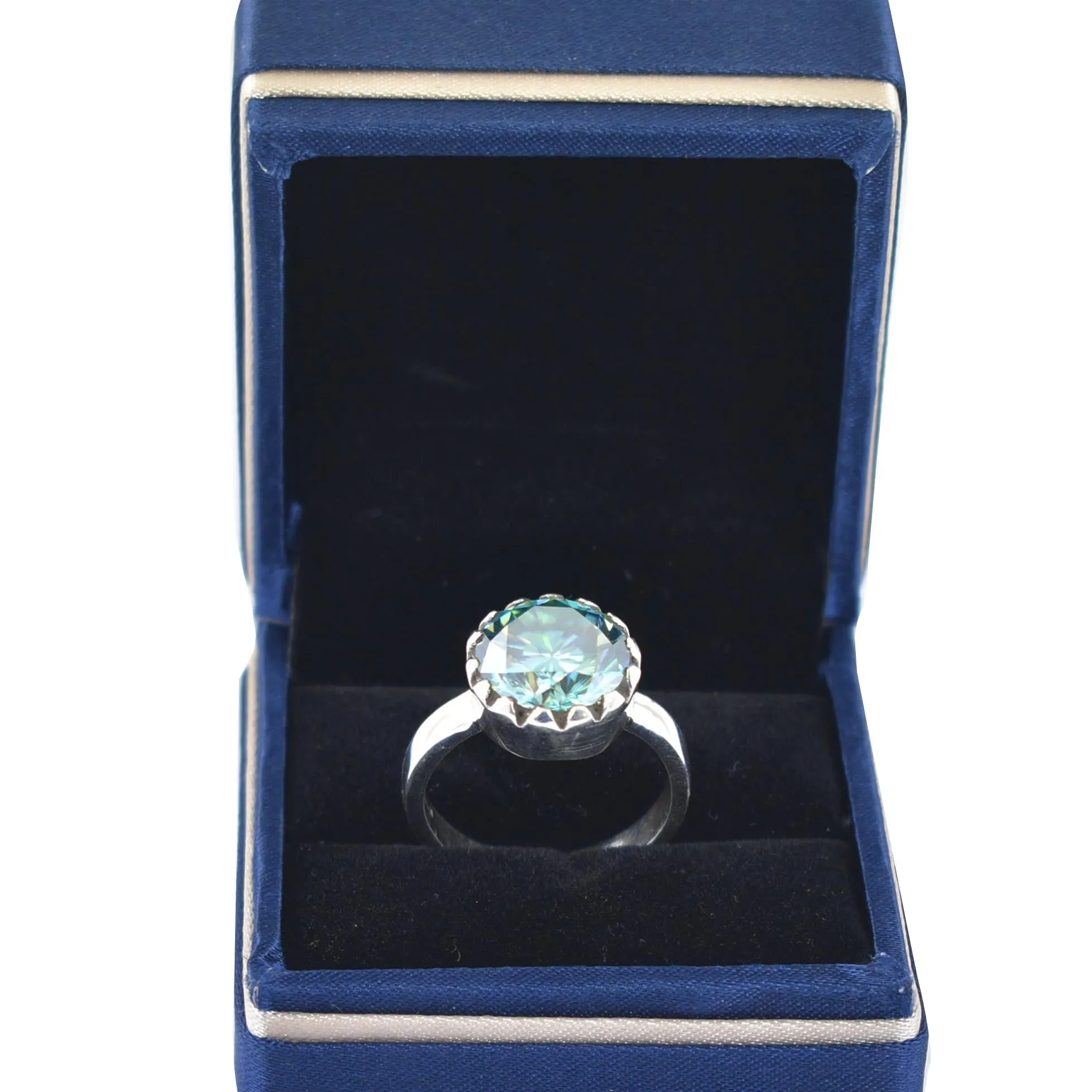 Amazing 5.00 Carat Certified Blue Diamond Solitaire Ring in 925 Silver. Excellent Luster & Great Shine!