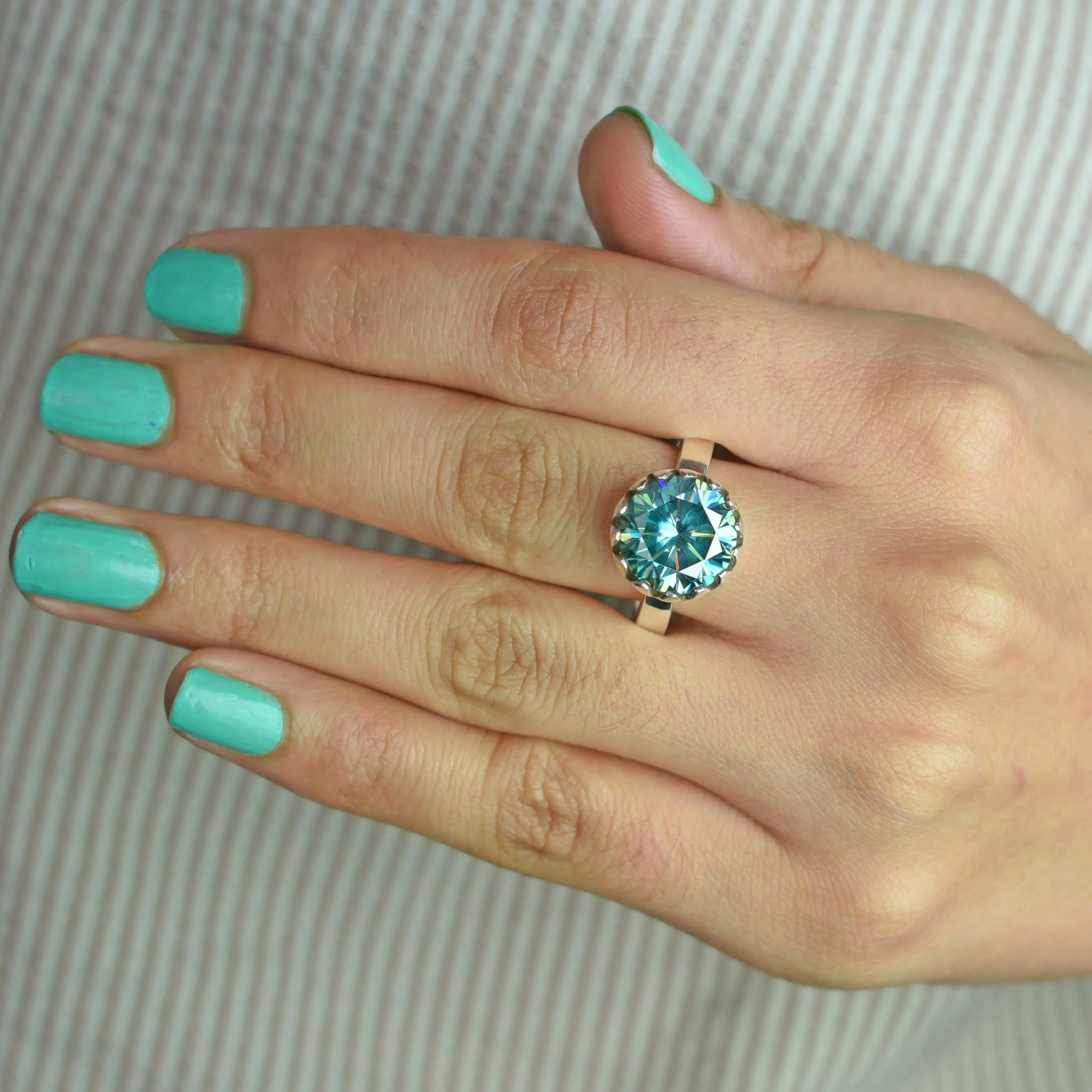 Amazing 5.00 Carat Certified Blue Diamond Solitaire Ring in 925 Silver. Excellent Luster & Great Shine!