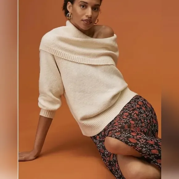 Anthropologie Ivory Slouchy Off the Shoulder or Cowl Neck Sweater Size M NWT