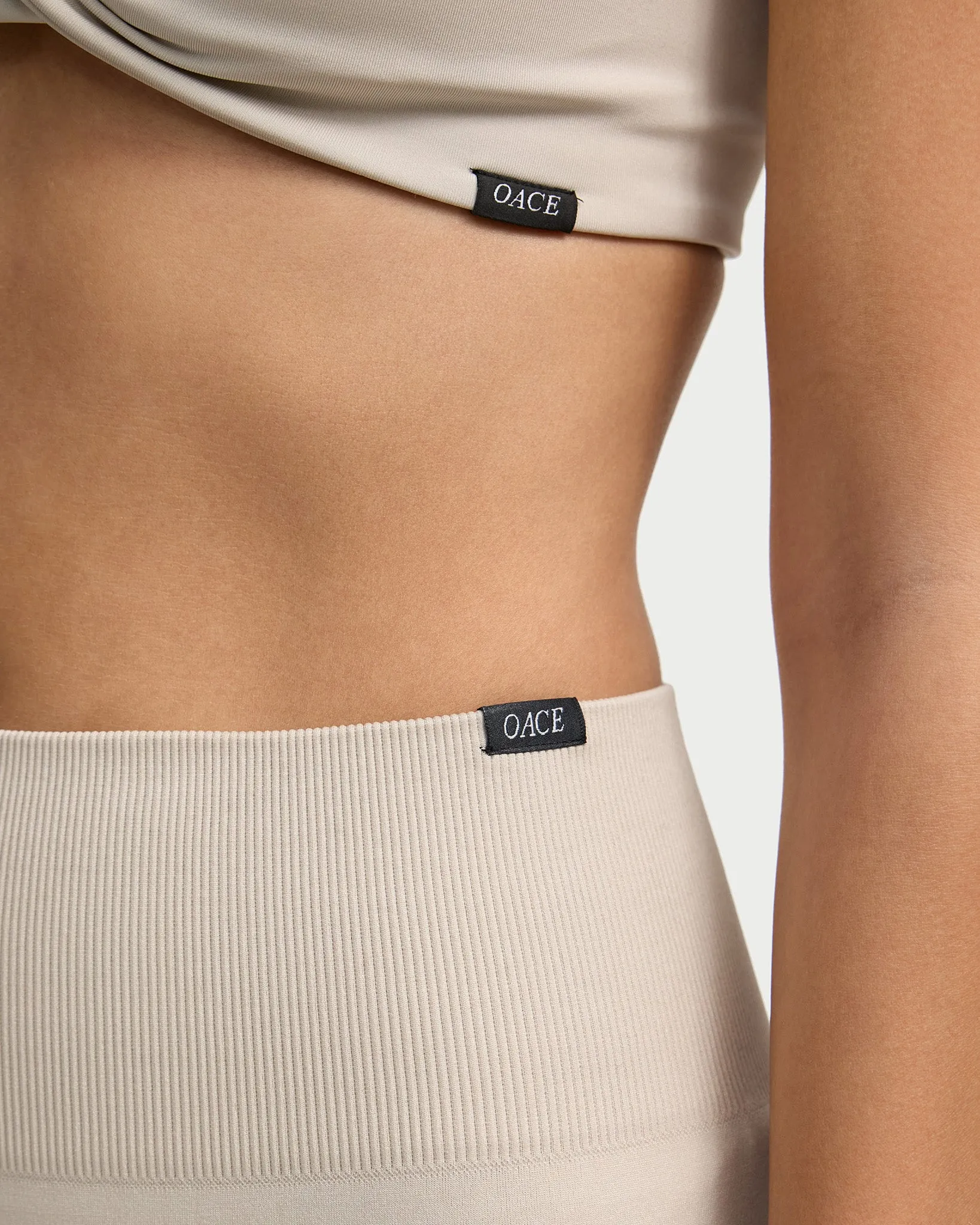 Appearance Twisted Nylon Bra (Outlet)