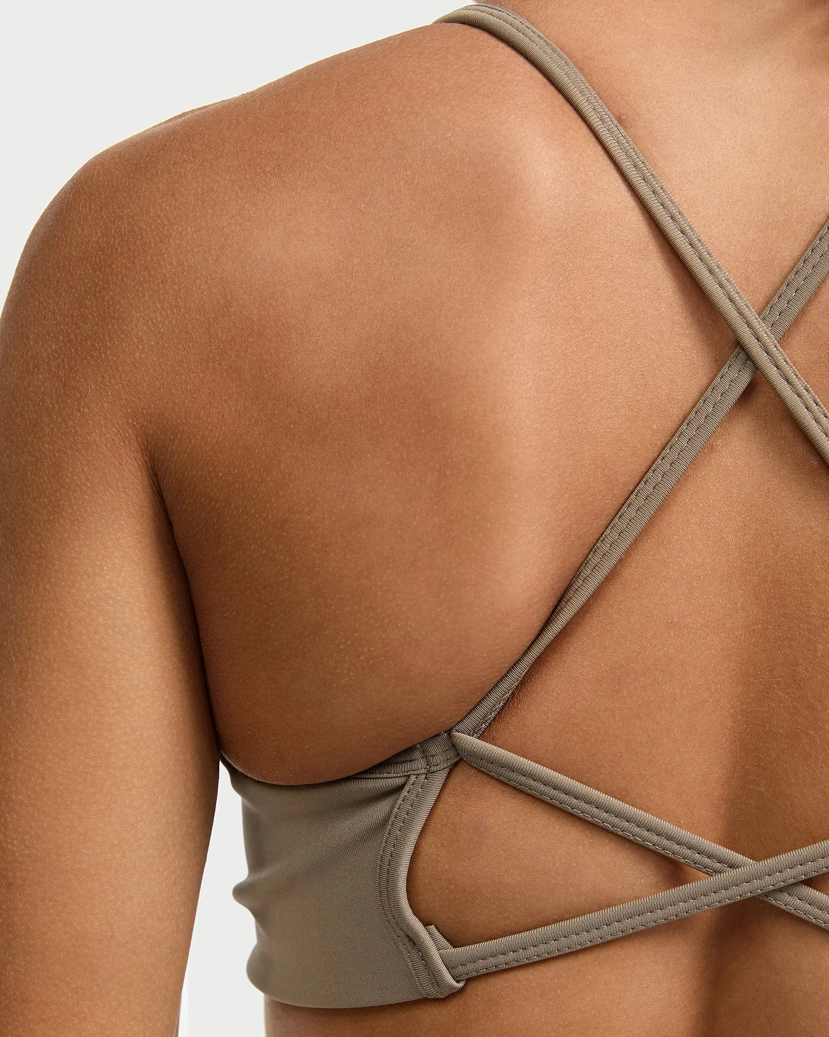 Appearance Twisted Nylon Bra
