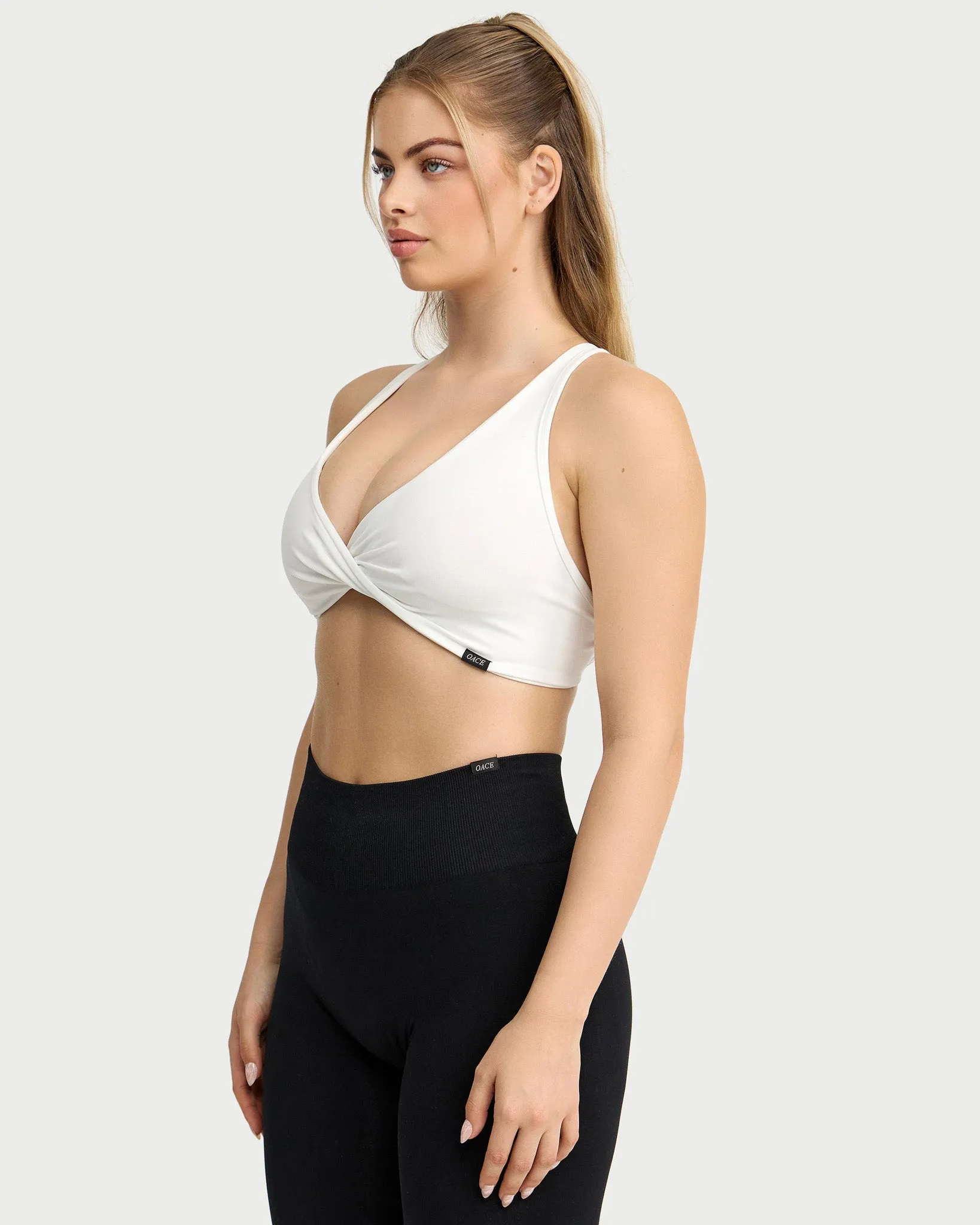 Appearance Twisted Nylon Bra