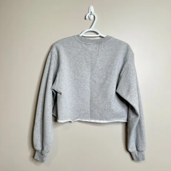 Aritzia Tna Cozy Fleece Perfect Cropped Sweatshirt