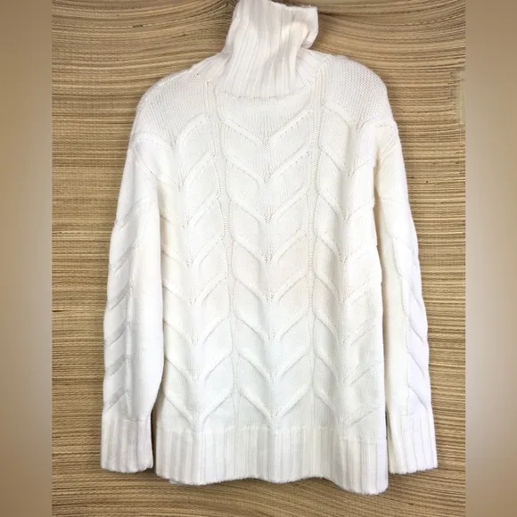 Aritzia WILFRED Champeaux 100% Merino Wool Cable-Knit Sweater In White Size S