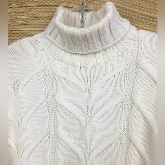 Aritzia WILFRED Champeaux 100% Merino Wool Cable-Knit Sweater In White Size S