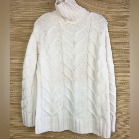 Aritzia WILFRED Champeaux 100% Merino Wool Cable-Knit Sweater In White Size S