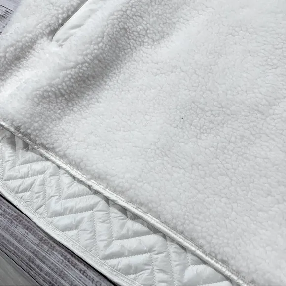 Athleta Cozy Sherpa Snap Pullover