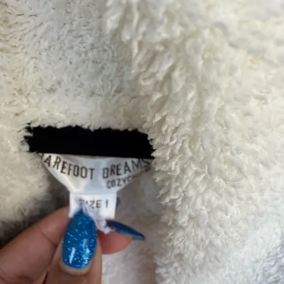 Barefoot dreams Cozy White Bathrobe