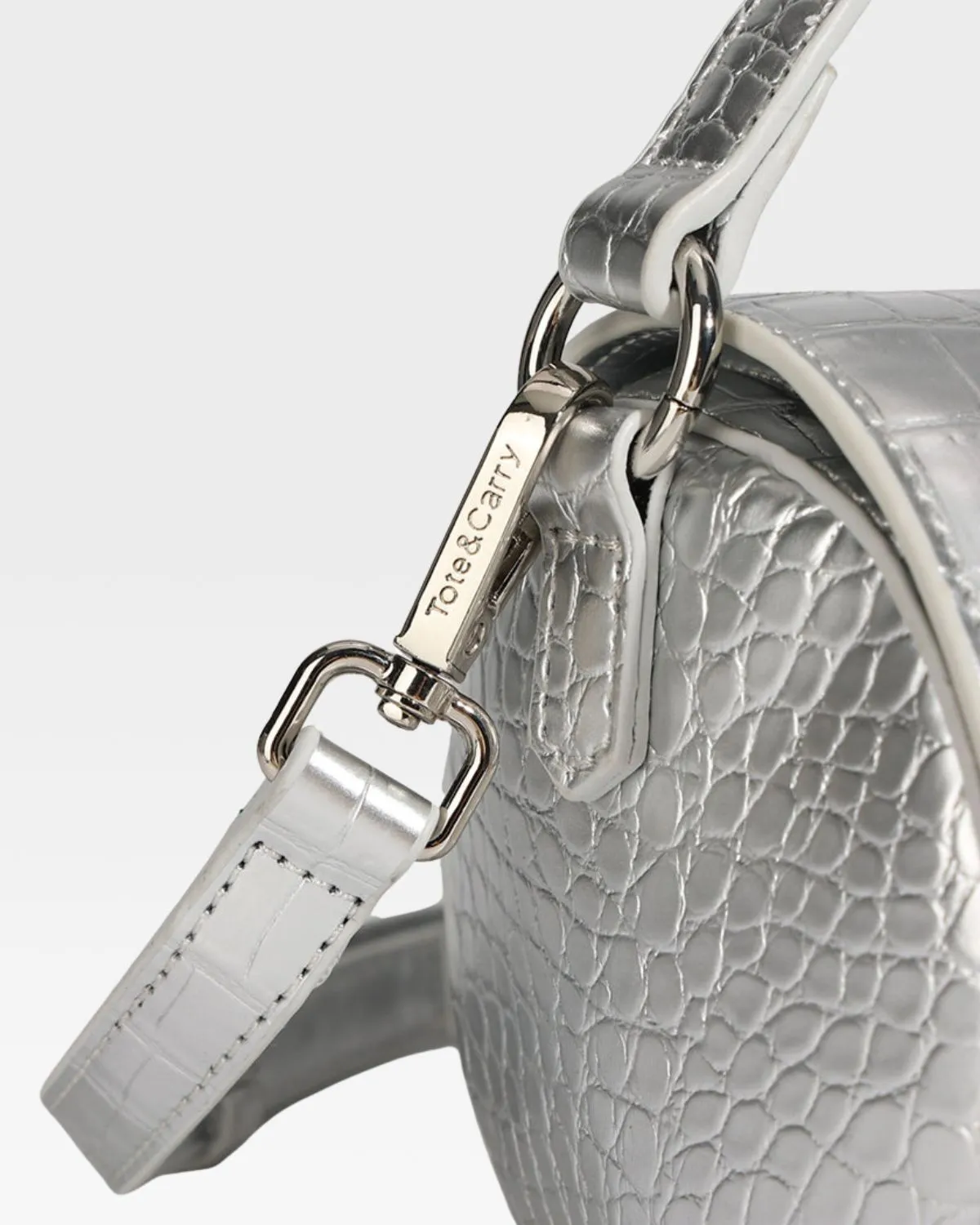 Barrel Purse in Silver