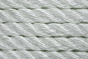 CANADA CORDAGE Industrial 3-Strand Twisted Nylon Rope (by the foot)