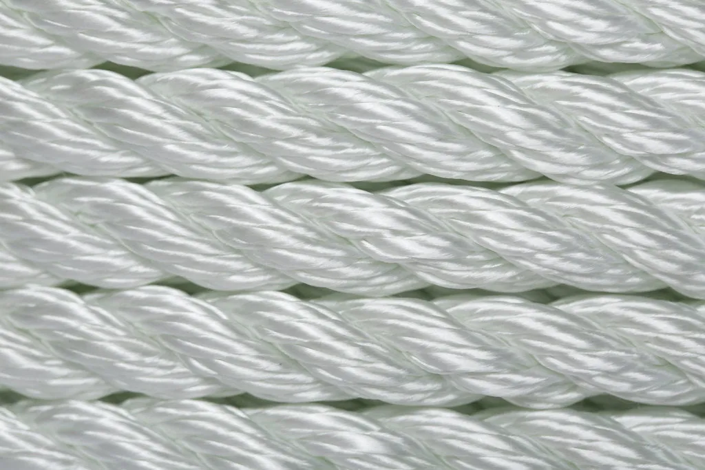 CANADA CORDAGE Industrial 3-Strand Twisted Nylon Rope (by the foot)