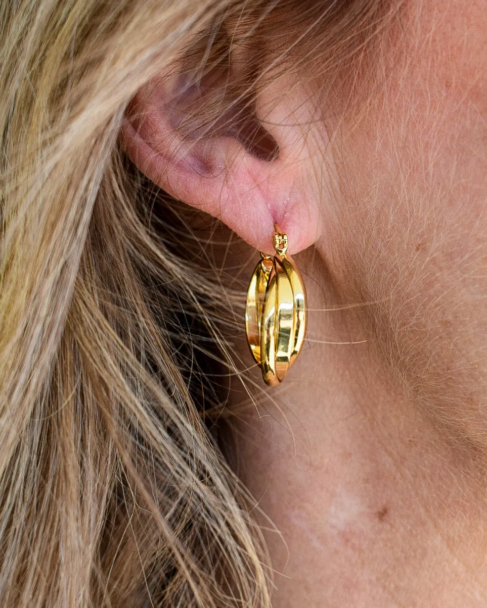 CHEYENNE 18K GOLD PLATED TWISTED HOOP EARRING.