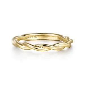 Classic Twist Wedding Band