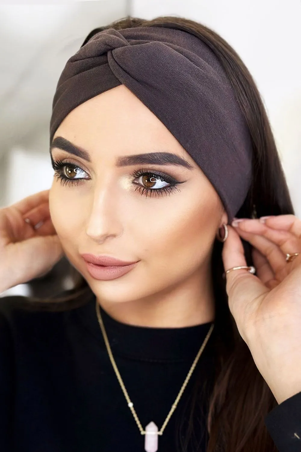 Elegant Knotted Cotton Headband