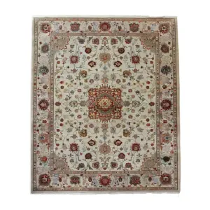 Embellished Flower Hand Knotted Area Rug