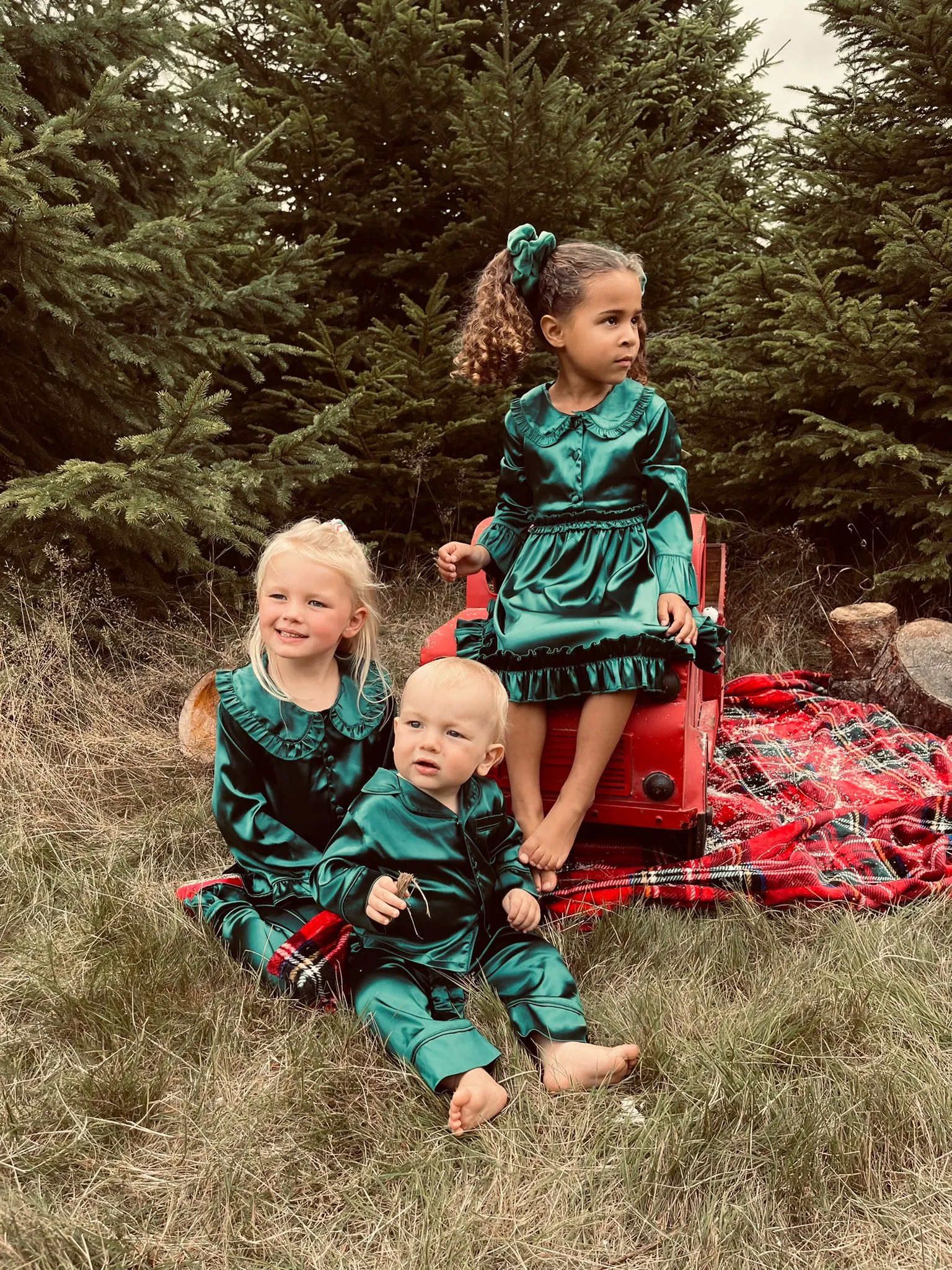EMERALD GREEN satin frilled nightgown - GIRL