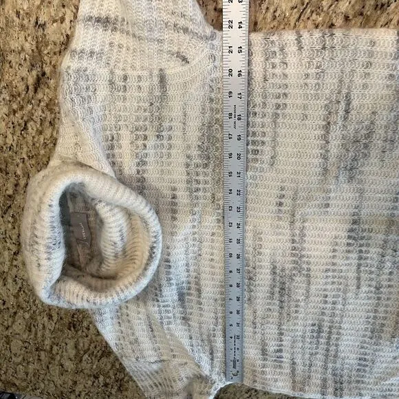 EVERLANE  S Alpaca Wool Blend Mark Knit Turtleneck Cozy Chunky Knit  Sweater