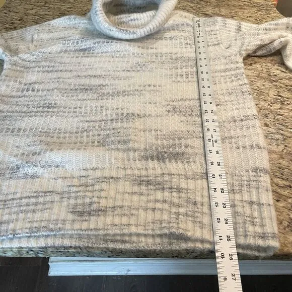 EVERLANE  S Alpaca Wool Blend Mark Knit Turtleneck Cozy Chunky Knit  Sweater