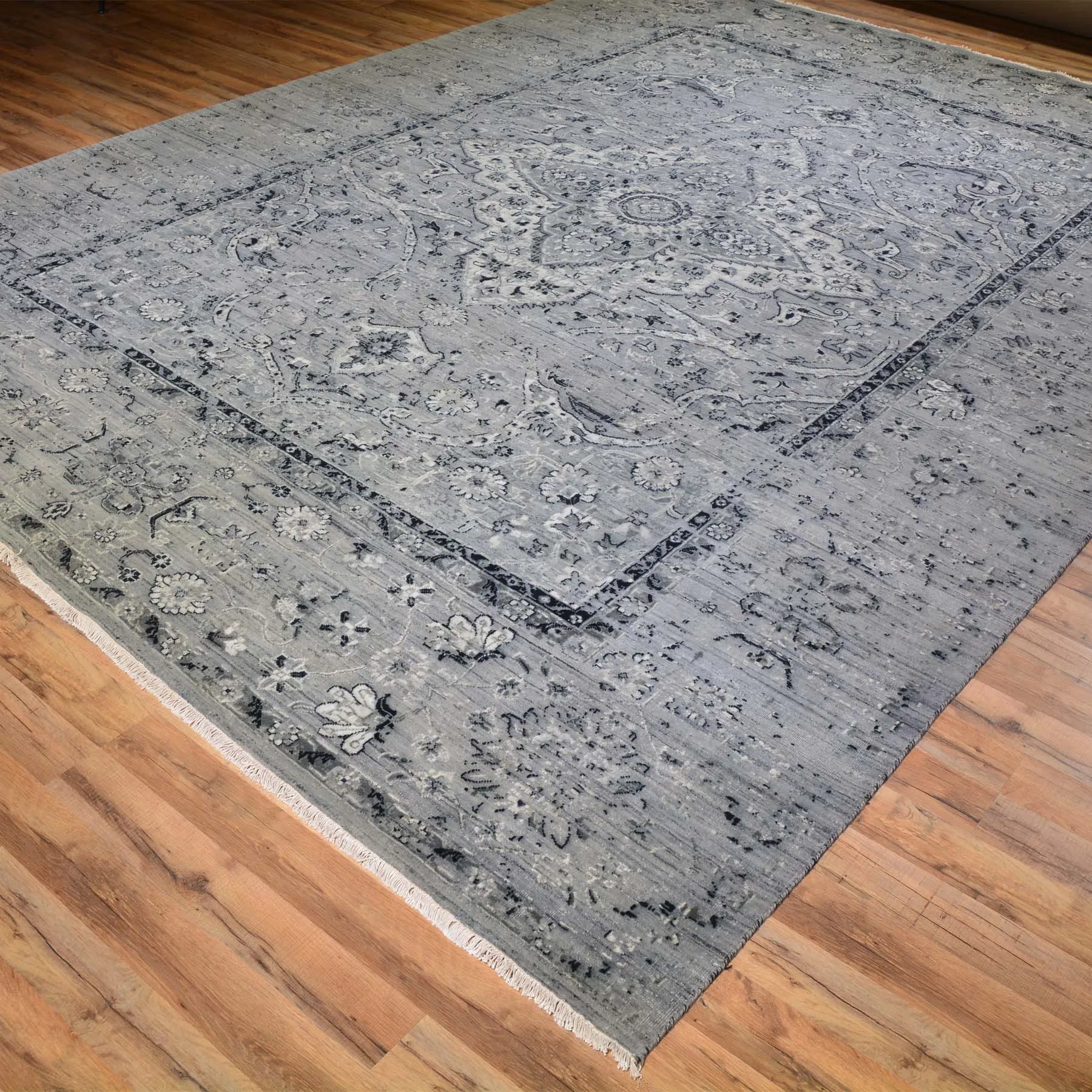 Fine Wool Silk Traditional Design Handmade Rug (Size 9.1 X 12.2) Brral-6378