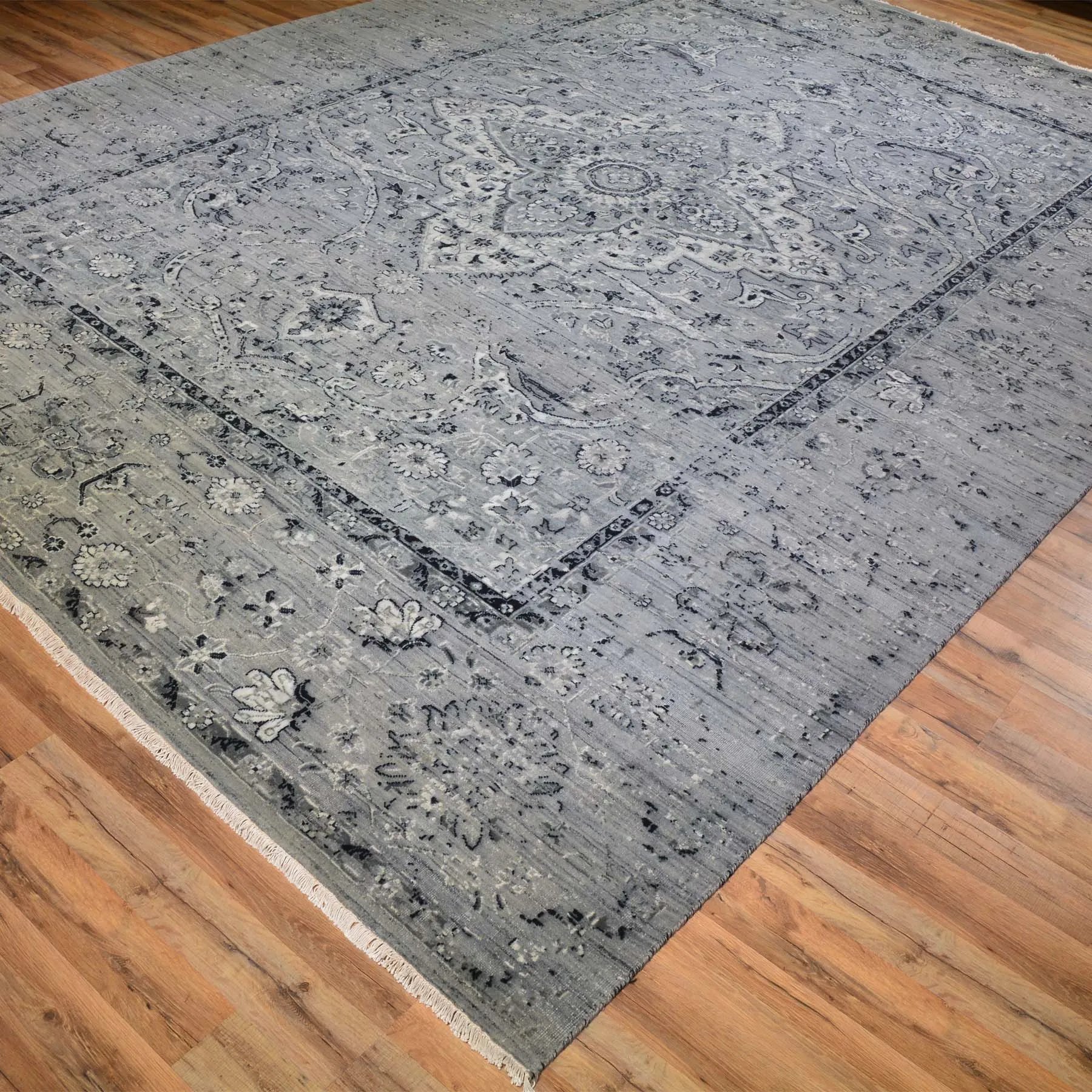 Fine Wool Silk Traditional Design Handmade Rug (Size 9.1 X 12.2) Brral-6378