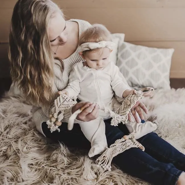 finn and emma all in one macrame toy - diamond