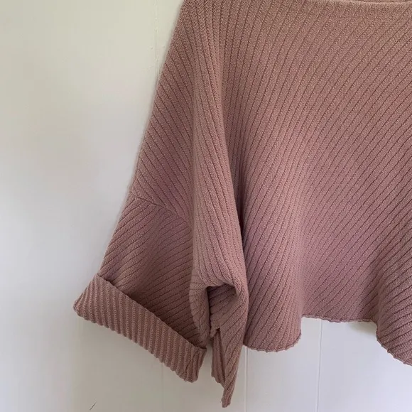 FREE PEOPLE I Can’t Wait Slouchy Dolman Cropped Sweater in Pink Women’s Size M