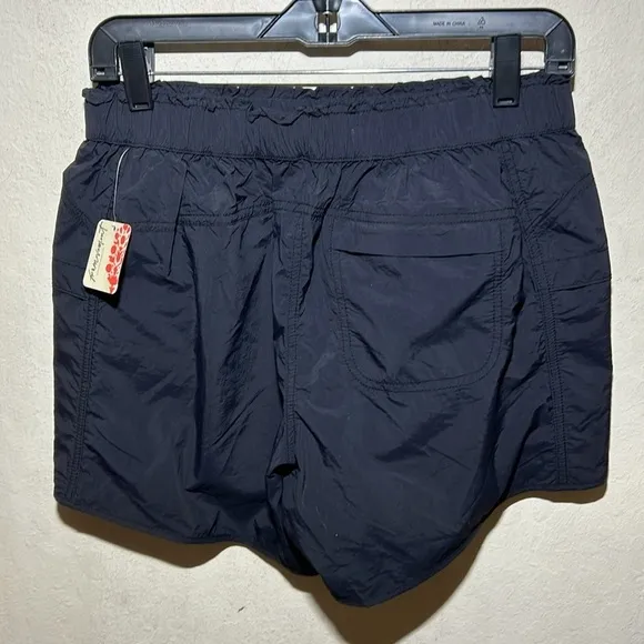 Free People In The Wild Short Size Small NWT
