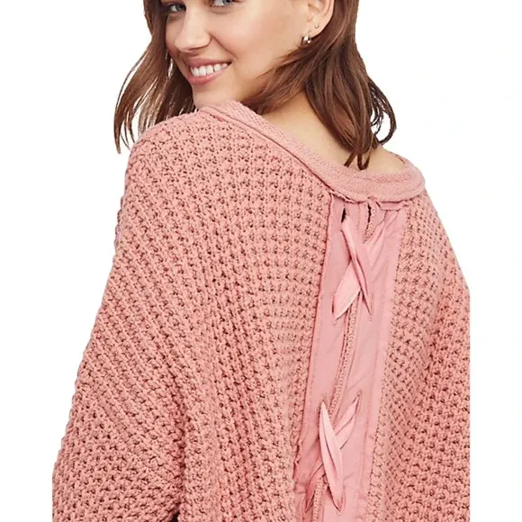 Free People Maybe Baby Chunky Crochet Knit Sweater Oversized Pink Fisherman