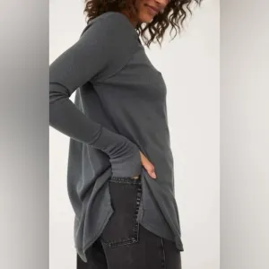 Free People Women’s Snowy Oversized Thermal Slouchy Top in Charcoal Grey L