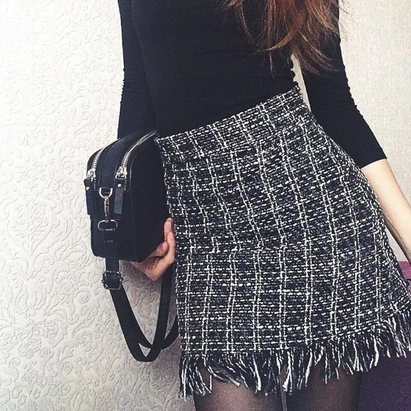 Frilled Hem Mini Skirt