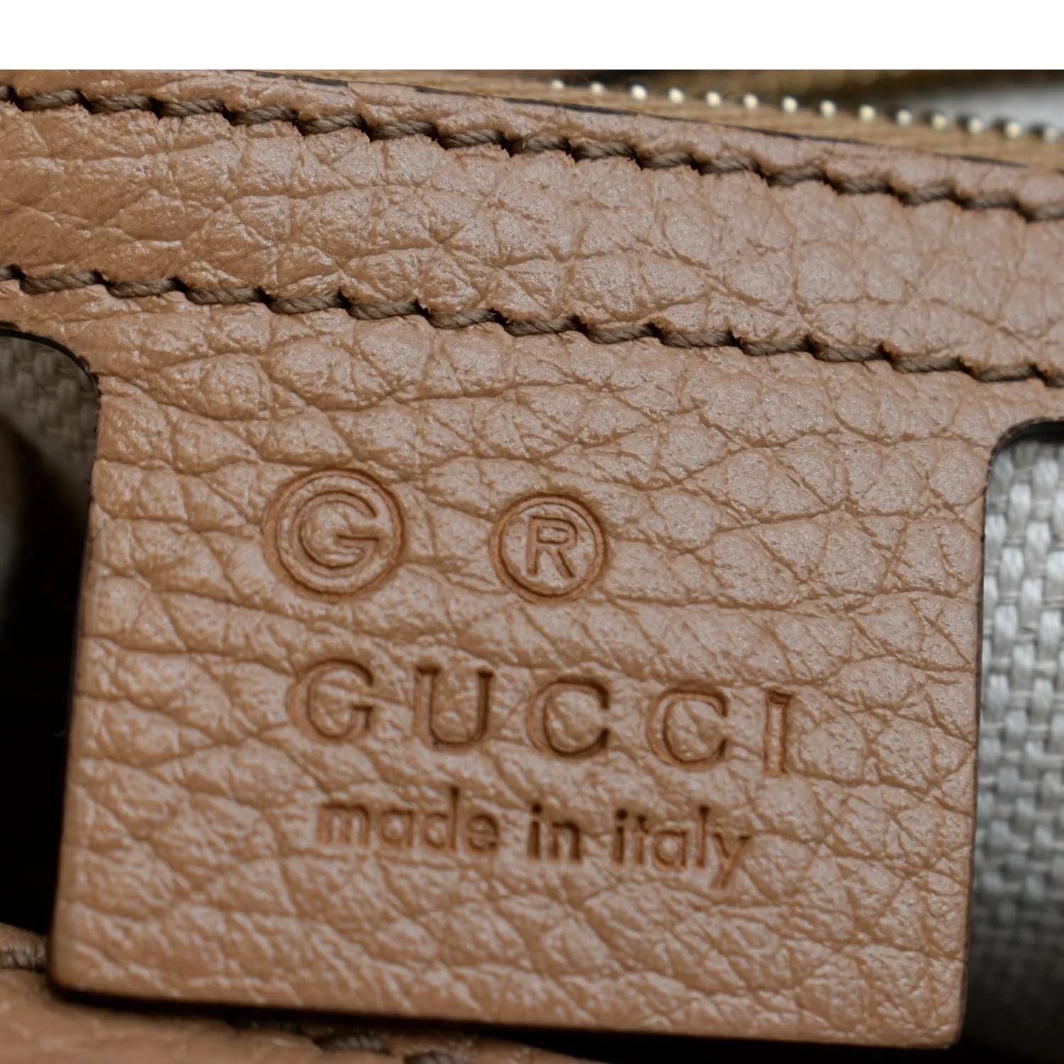GUCCI Medium Soho Chain Pebbled Leather Tote Bag Beige 536196
