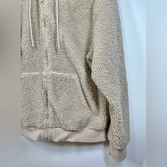 H&amp;M Women’s Hooded Teddy Sherpa Tan Nude Jacket Size Medium