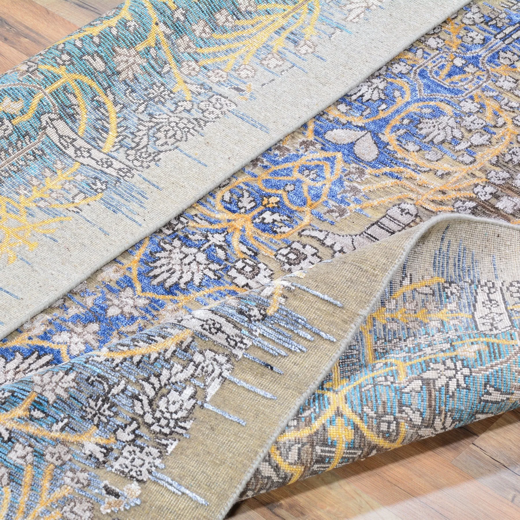 Hand-Knotted Abstract Design Wool/Silk Rug (Size 5.0 X 7.0) Brral-6531