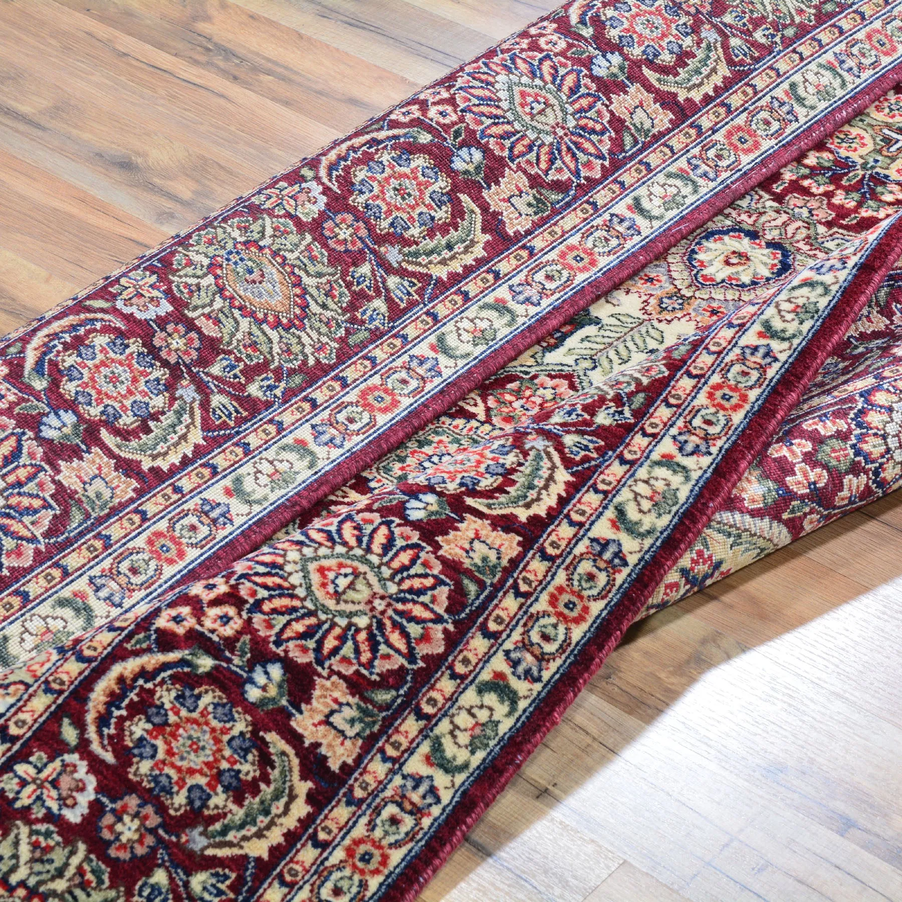 Hand-Knotted Agra Handmade Traditional Wool Rug (Size 3.10 X 5.10) Brral-5700
