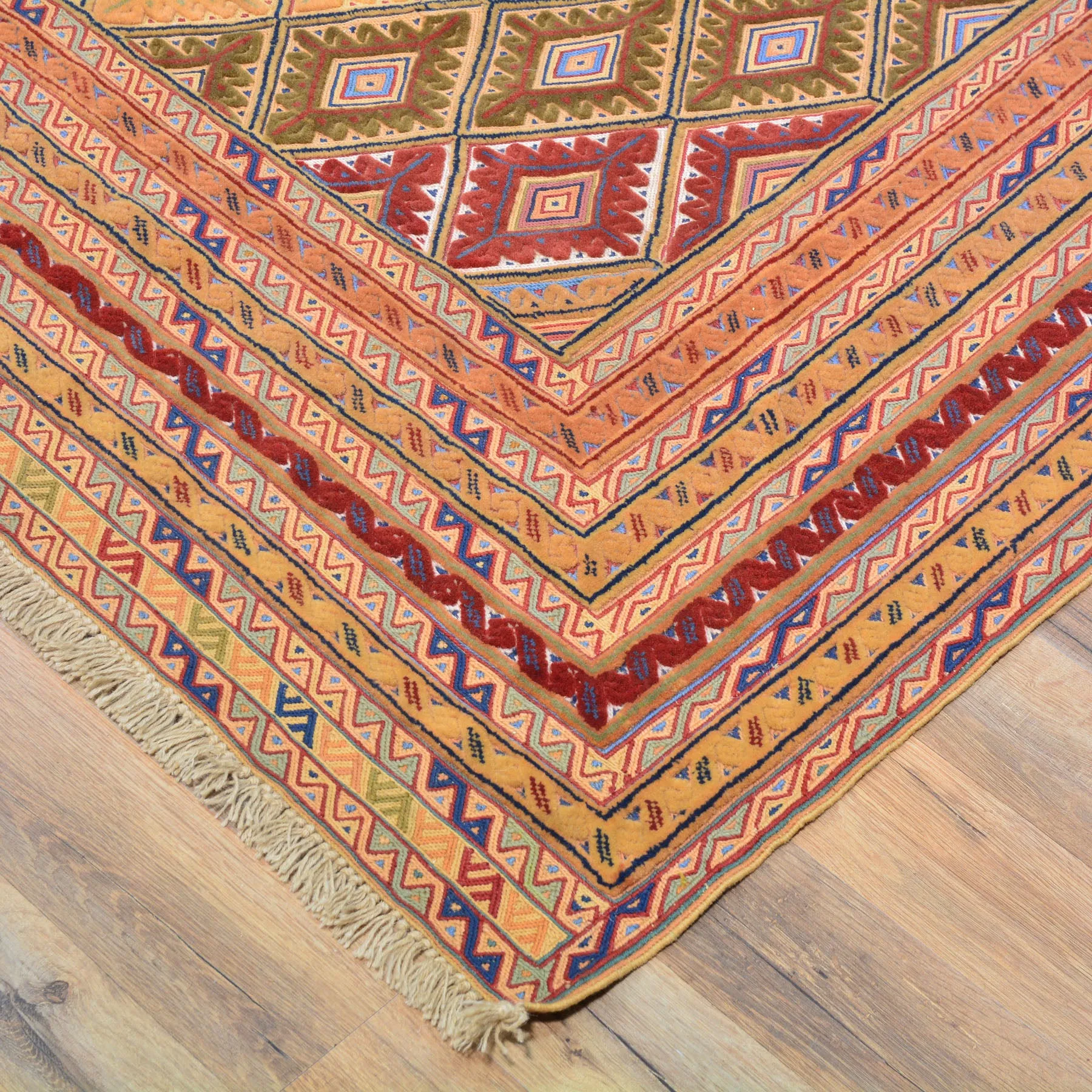 Hand-Knotted And Soumak Tribal Handmade Wool Rug (Size 5.6 X 6.6) Cwral-9999
