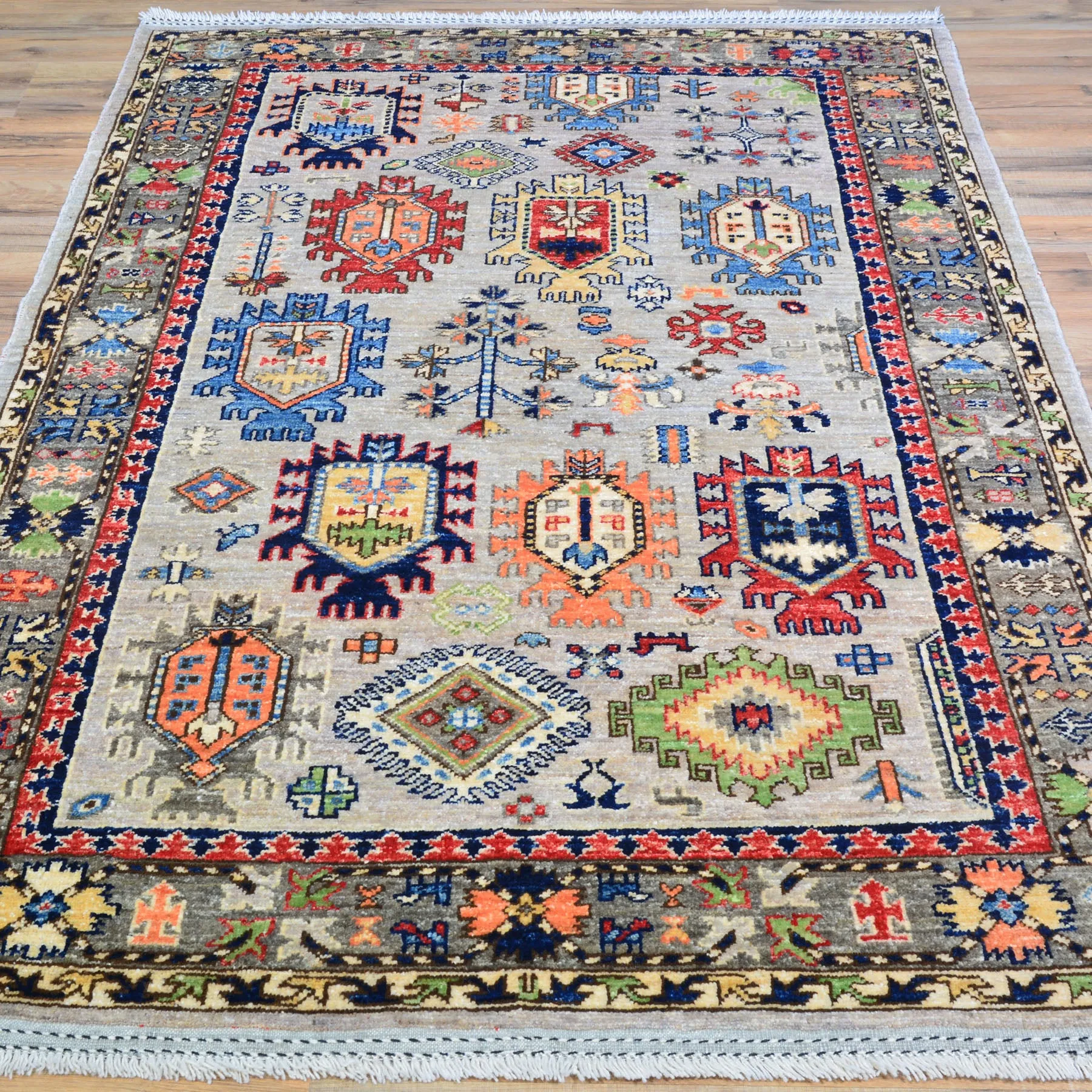 Hand-Knotted Berber Traditional Design Handmade Wool Rug (Size 4.0 X 6.2) Cwral-10821