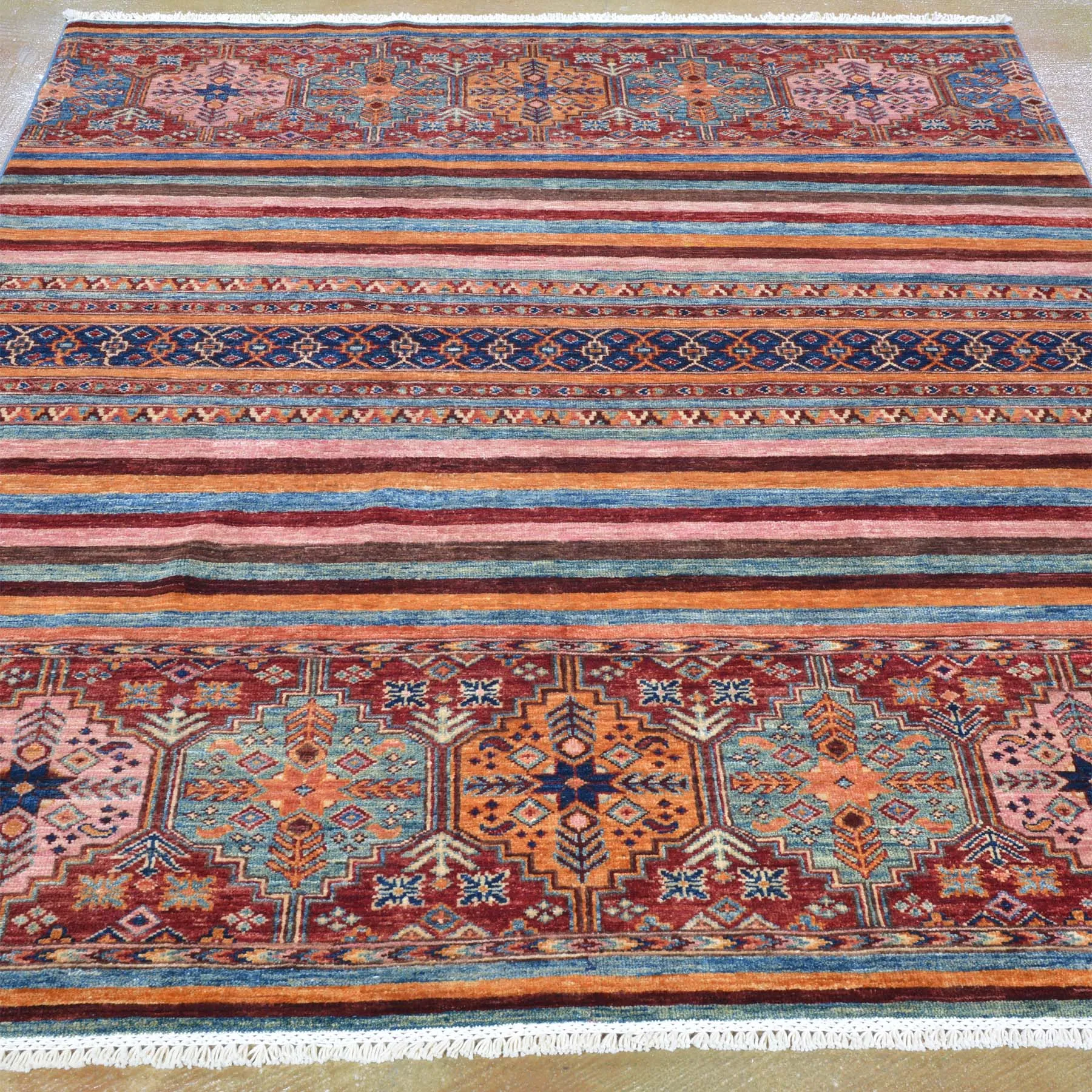 Hand-Knotted Fine Khorjin Design Wool Handmade Rug (Size 5.2 X 6.4) Brrsf-6147