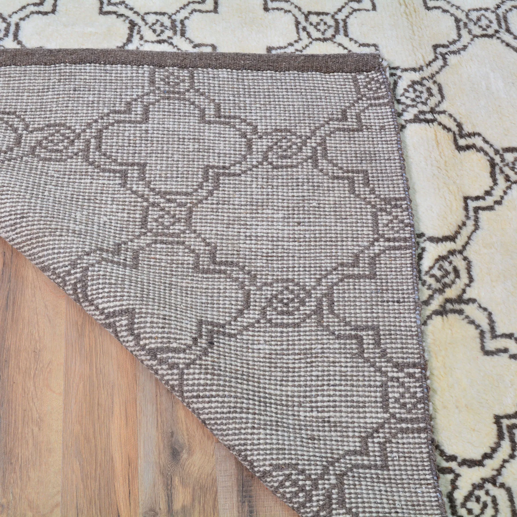 Hand-Knotted Fine Oriental Geometric Berber Gabbeh Wool Rug (Size 9.3 X 11.7) Brral-1182