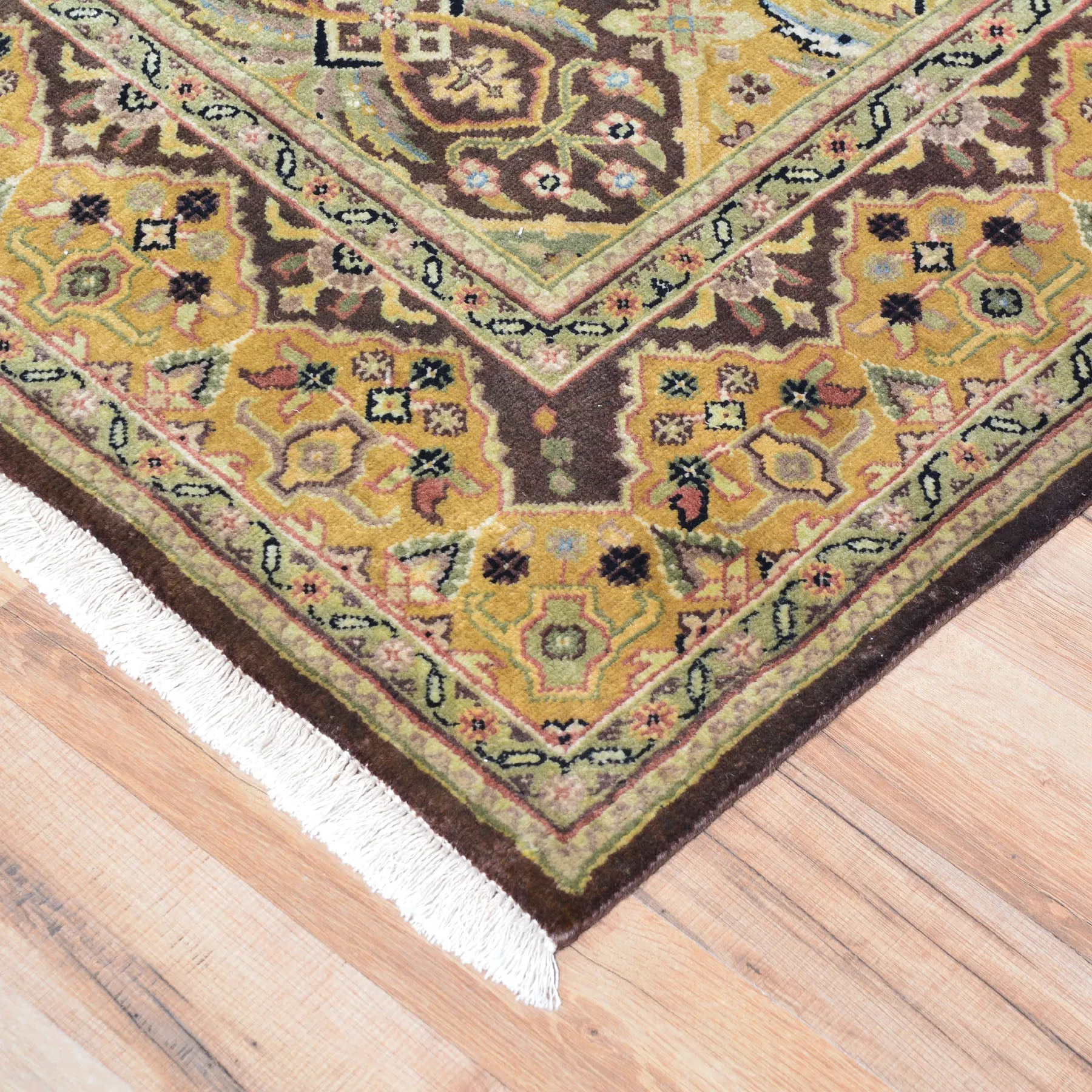 Hand-Knotted Fine Rajasthan Traditional Wool Handmade Rug (Size 4.2 X 6.2) Brral-2391