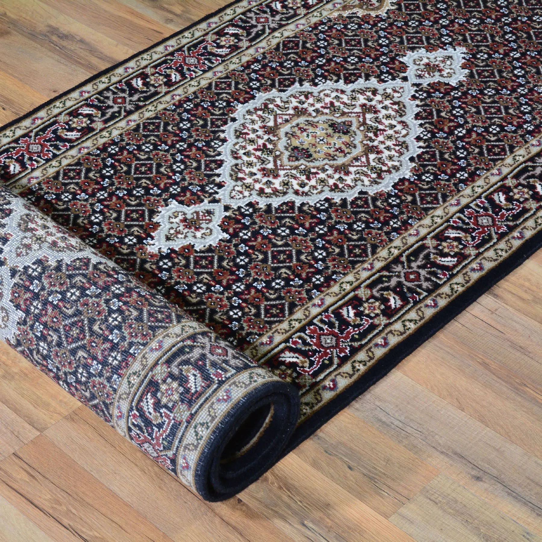 Hand-Knotted Indo Traditional Classic Design Rug (Size 2.6 X 8.2) Brral-4512